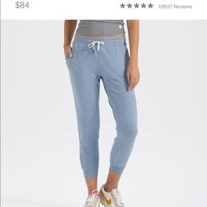 Vuori Performance Joggers size Small